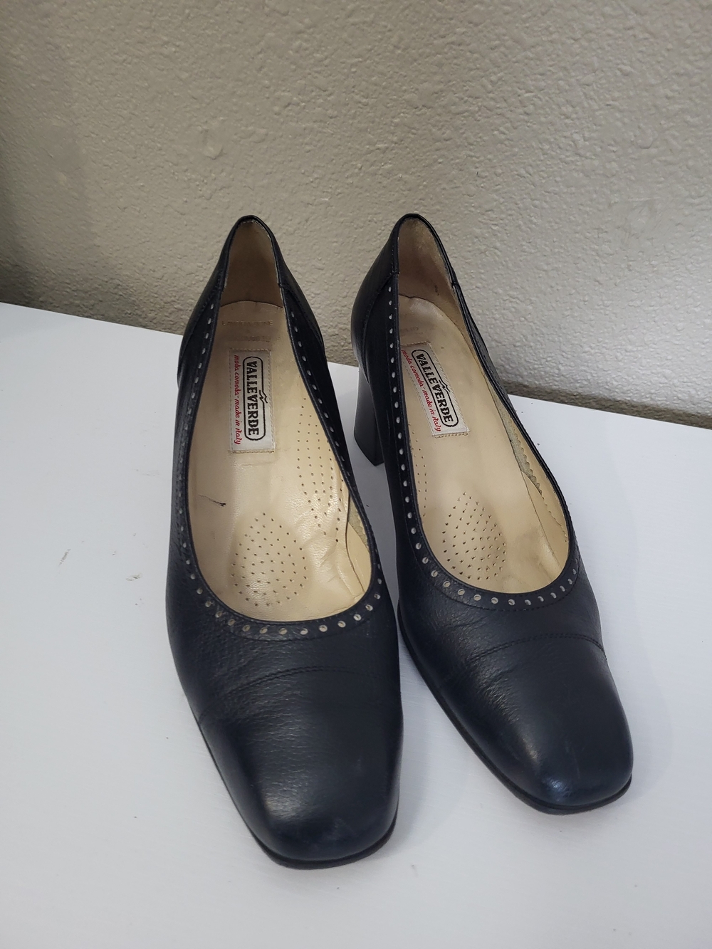 Valleverde Vintage Shoes Womens 8.5 Black Leather Italy Vibram Sole Pump
